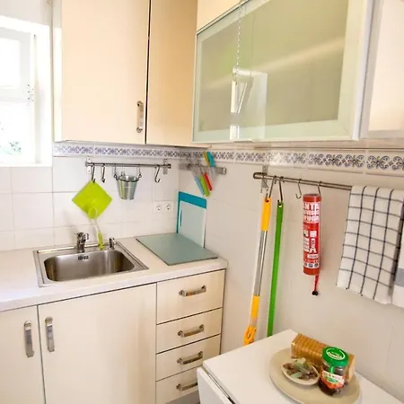 With One Bedroom In Lisboa, With Wonderful City View, Balcony And W... * Lisboa